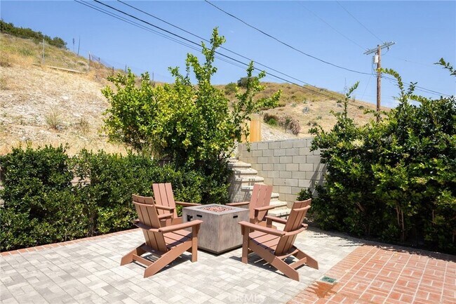 Building Photo - 10341 Kurt St