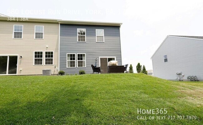Building Photo - Brand New Townhouses on Locust Run Drive!