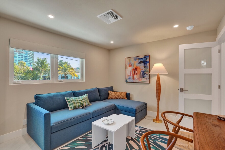 Third Bedroom/Den - 1673 Bel Air Ave