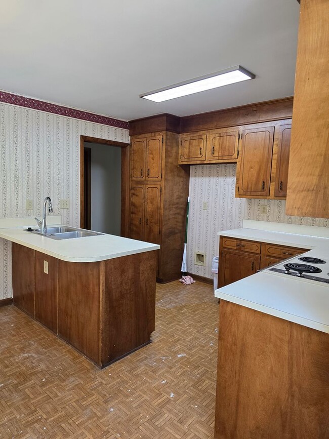 Building Photo - 407 Indian Dr