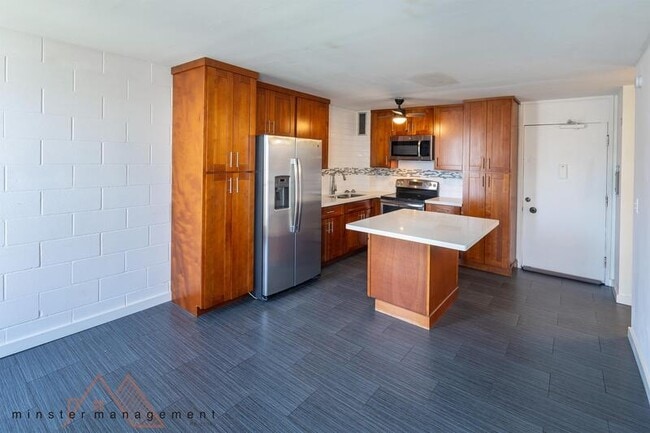 Building Photo - 1440 Ward Ave