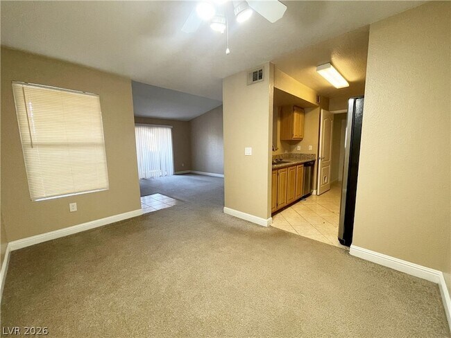 Building Photo - 5055 W Hacienda Ave