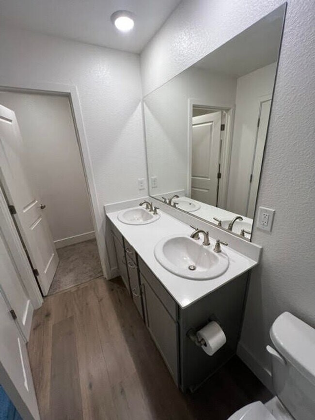 Building Photo - 4244 Fawnridge Pl