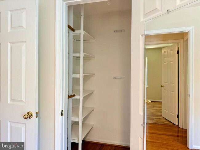 Building Photo - 9108 Shotgun Ct