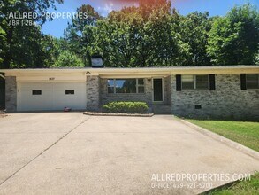 Building Photo - 1627 W Wedington-