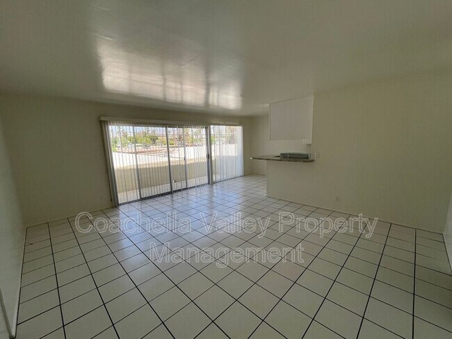 Building Photo - 550 El Cielo Rd