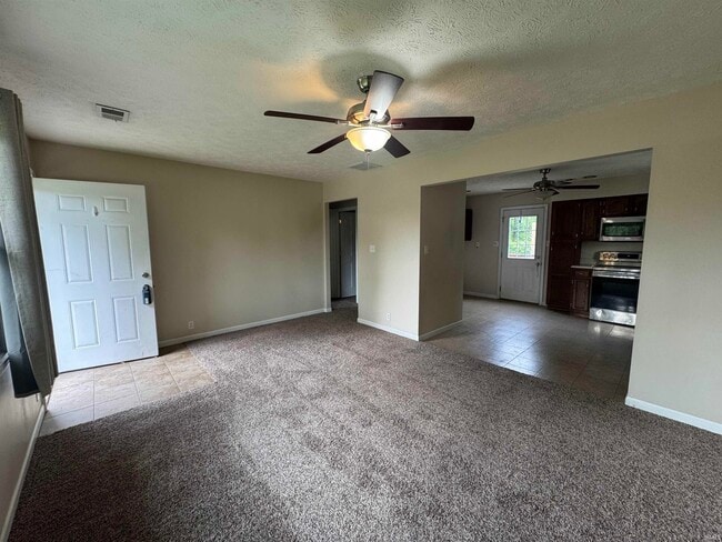 Building Photo - 5205 Warren Dr