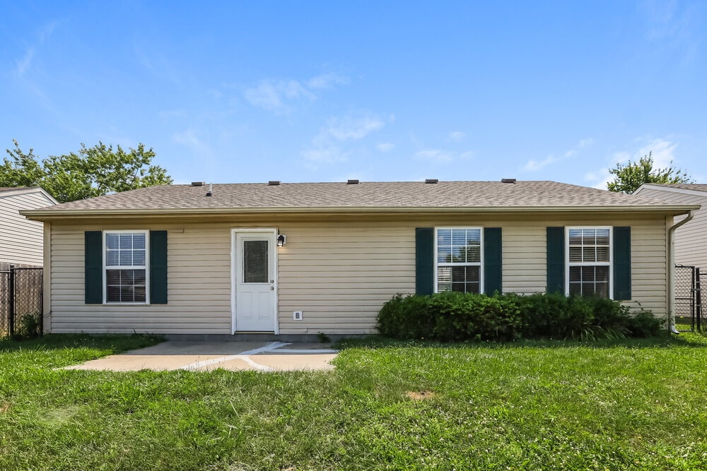 Building Photo - 1418 Green Spring Way