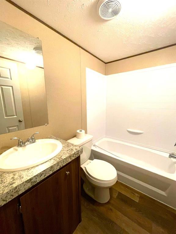 Building Photo - 25216 Twin Oaks Dr