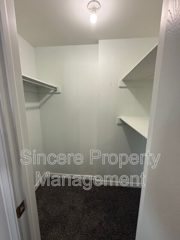 Building Photo - 4013 NW 57th St
