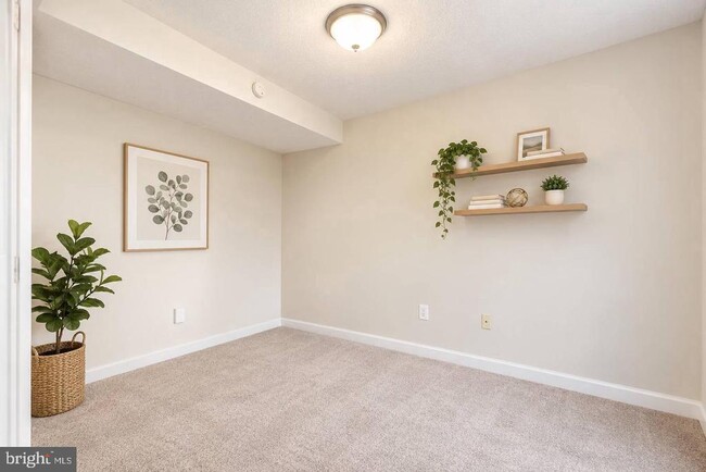 Building Photo - 12303 Milestone Manor Ln