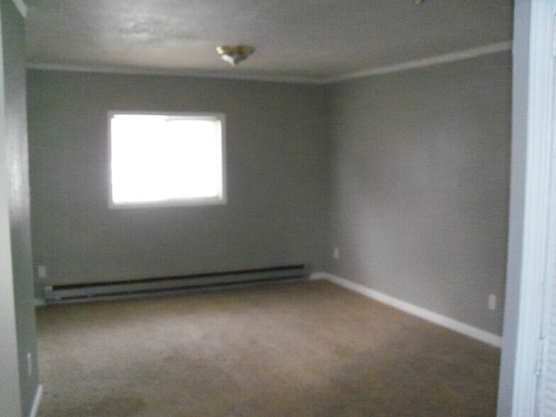 living room - 615 E Krall St