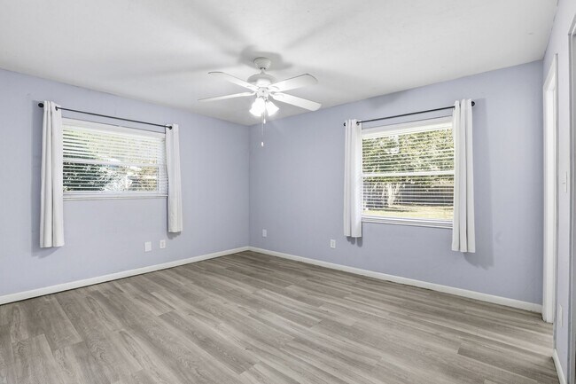 Building Photo - Northwood Oaks in Northwest Gainesville