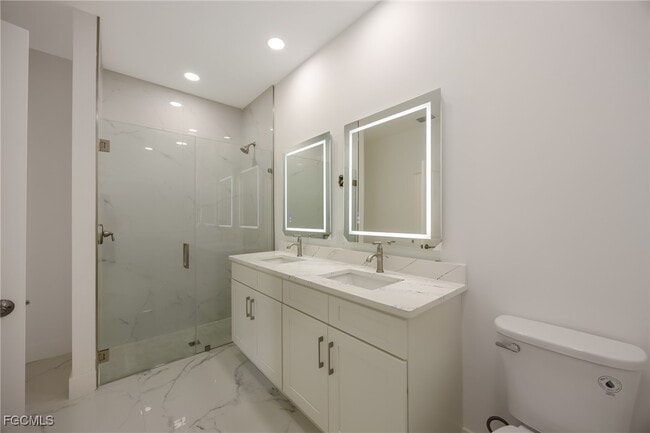 Building Photo - 849 Dowd Ave