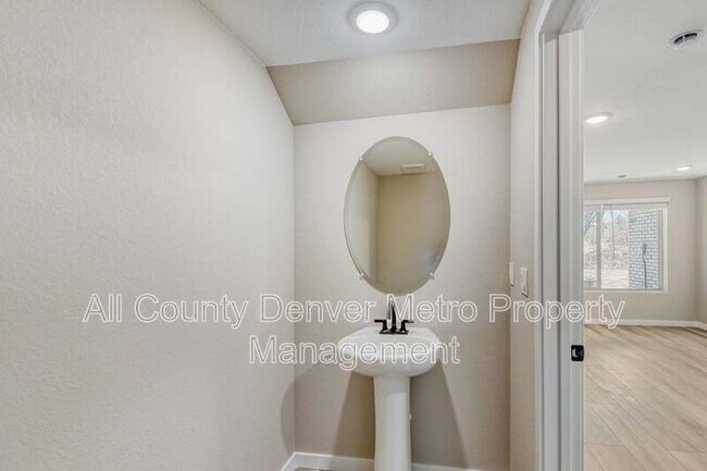 Building Photo - 15312 W 69th Dr