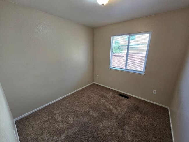 Building Photo - Charming 3 Bedroom, 2 Bath Home with Large...
