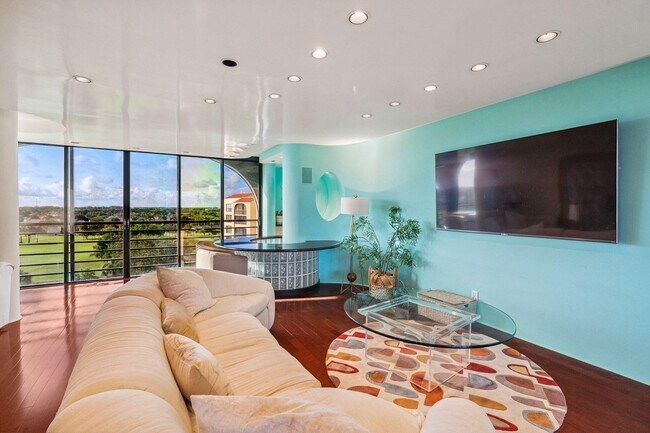 Building Photo - 7217 Promenade Dr