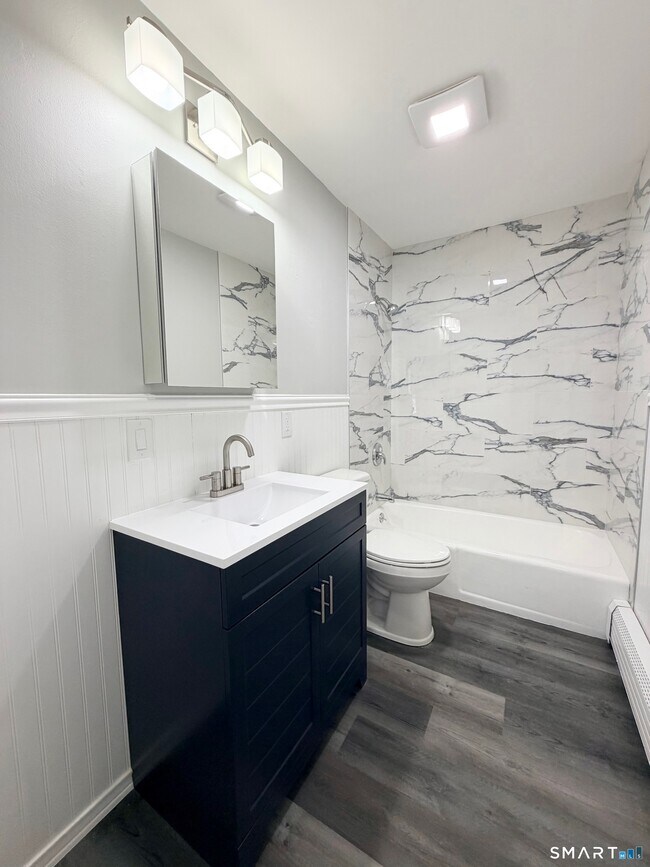 Building Photo - 161 W Spring St