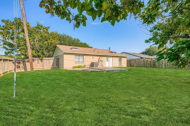 Building Photo - 226 Tara Plantation Dr