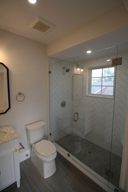 Building Photo - 270 Athens St