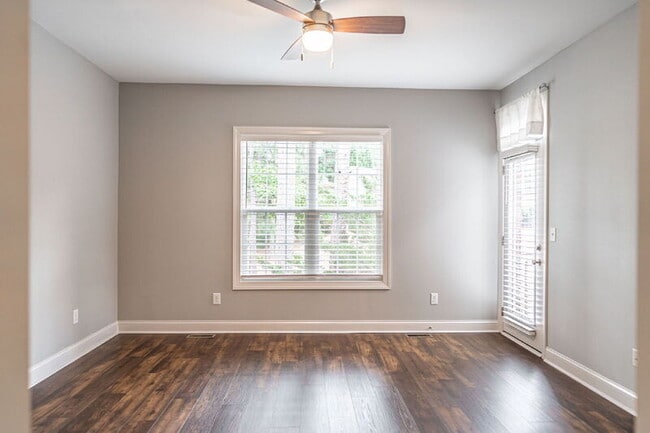 Building Photo - 535 Lighthorse Cir