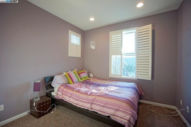 Building Photo - 3200 Spicewood Ln