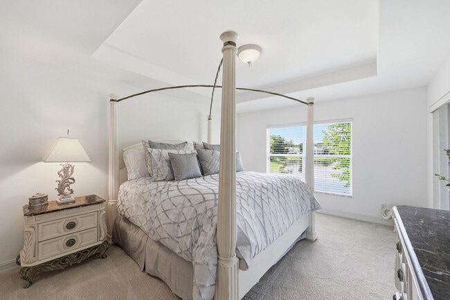 Building Photo - 866 Carrick Bend Cir