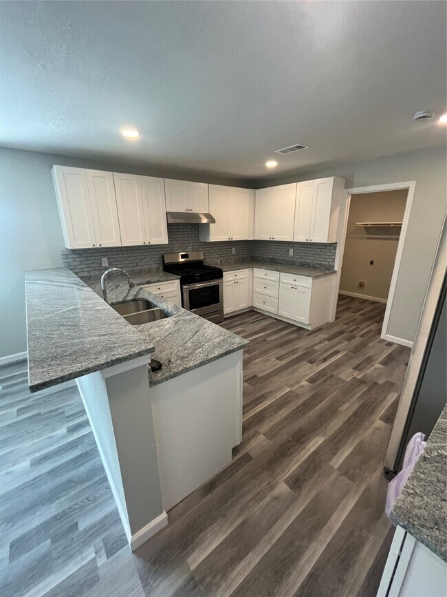 Building Photo - 316 E A St