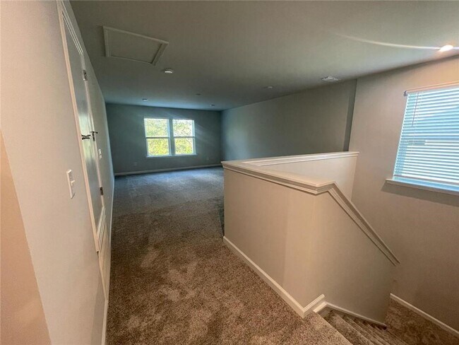 Building Photo - 3156 Morris Hills Dr