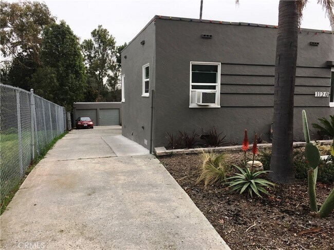 Building Photo - 1120 S Patton Ave