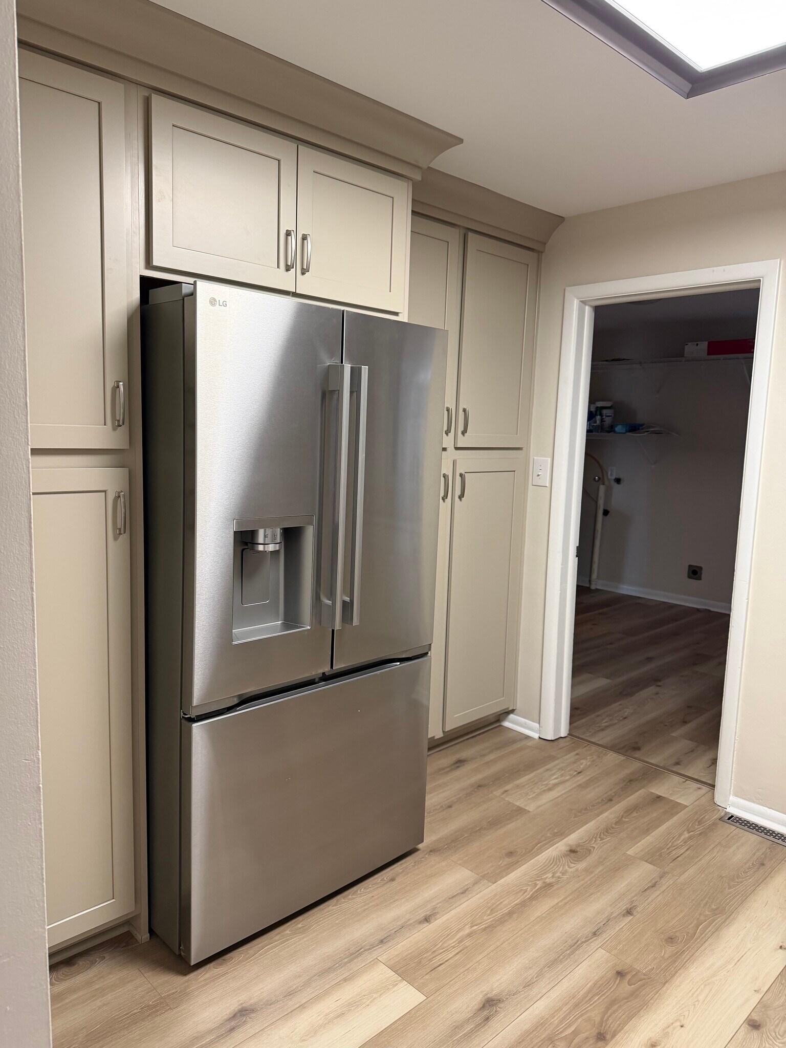 Building Photo - 410 Dunn St