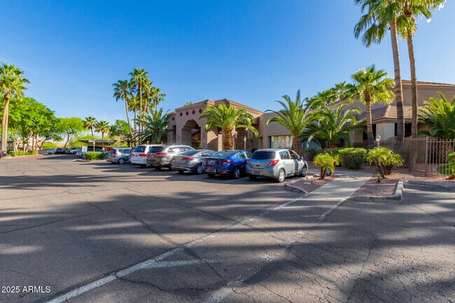 Building Photo - 17017 N 12th St