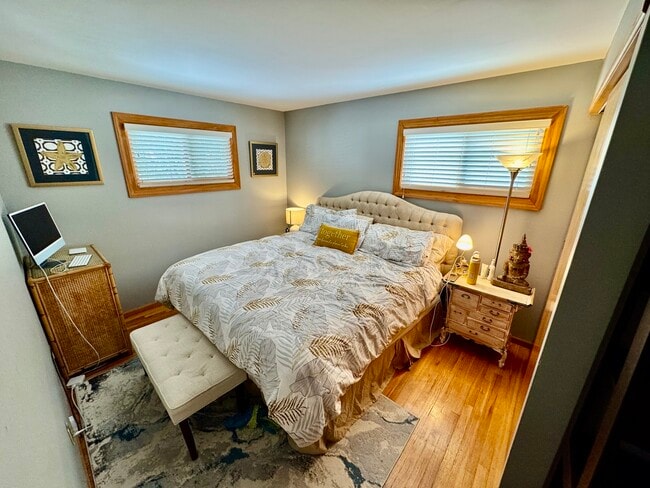 Building Photo - 325 Kishwaukee Dr