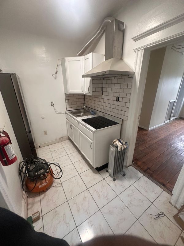 Building Photo - 45 Finlay Pl