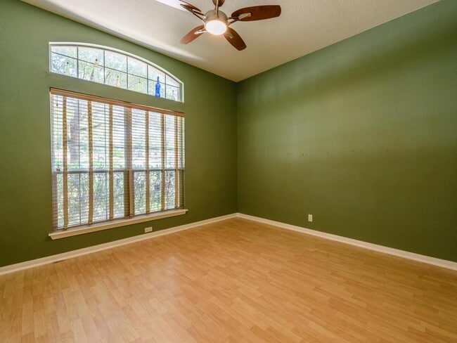 Building Photo - 442 S Lynnwood Trail