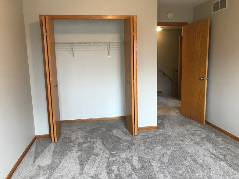 2nd Bedroom Closet - 1846 Sapphire Pt