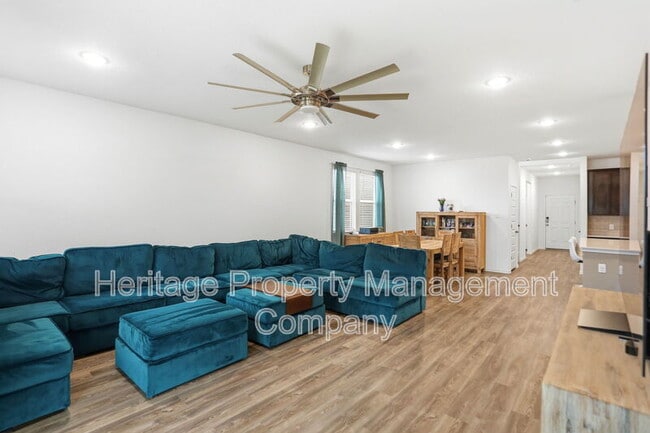 Building Photo - 13250 Hagerd Lp
