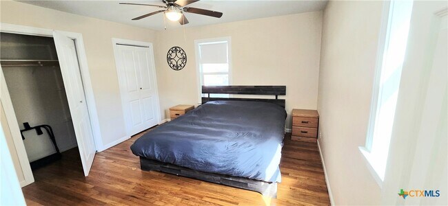 Building Photo - 2700 John Rd