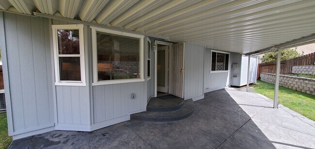 Building Photo - Southwest Reno Hidden Gem - Stunning Back ...