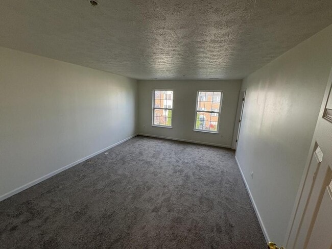 Building Photo - 1006 Hickam Rd