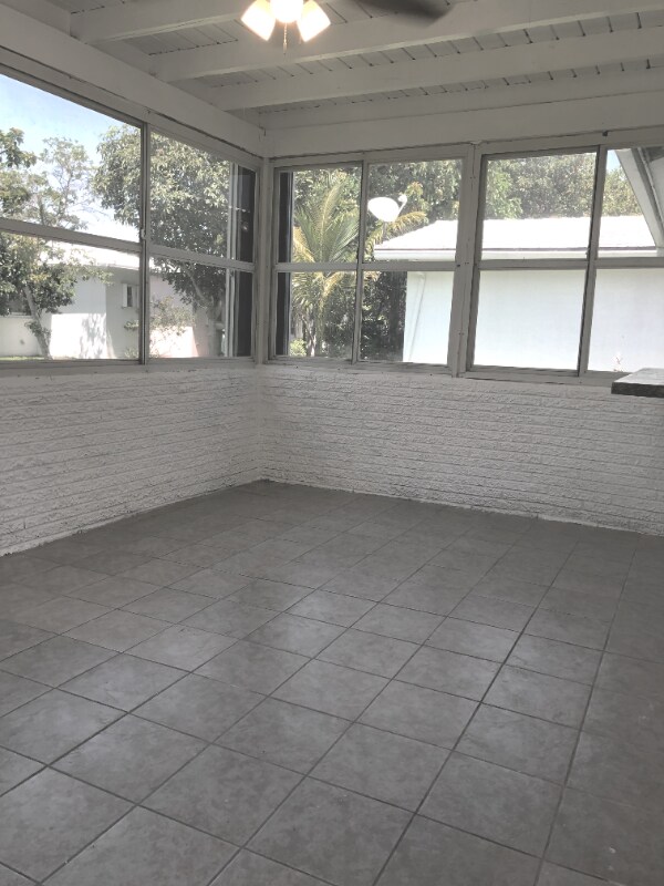 Building Photo - 8409 NW 59th Ct
