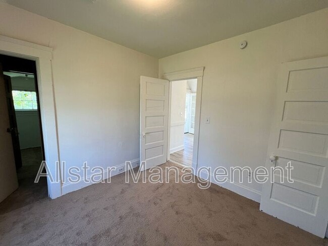 Building Photo - 3617 W 46th St
