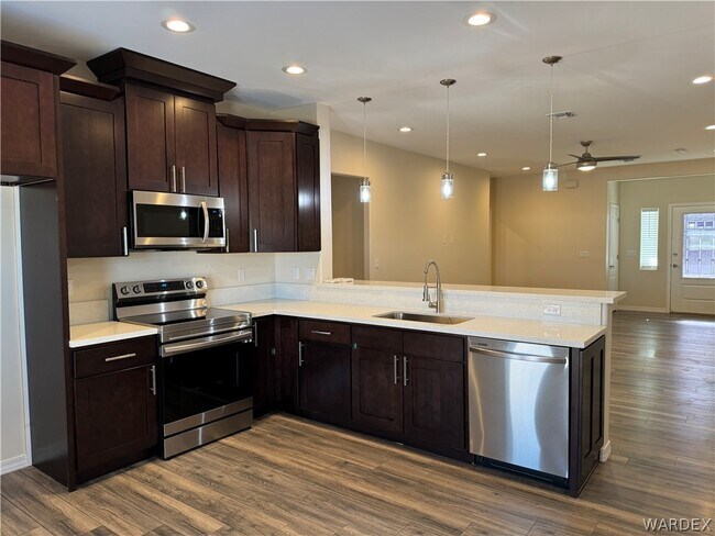 Building Photo - 5079 S Jacaranda Pl