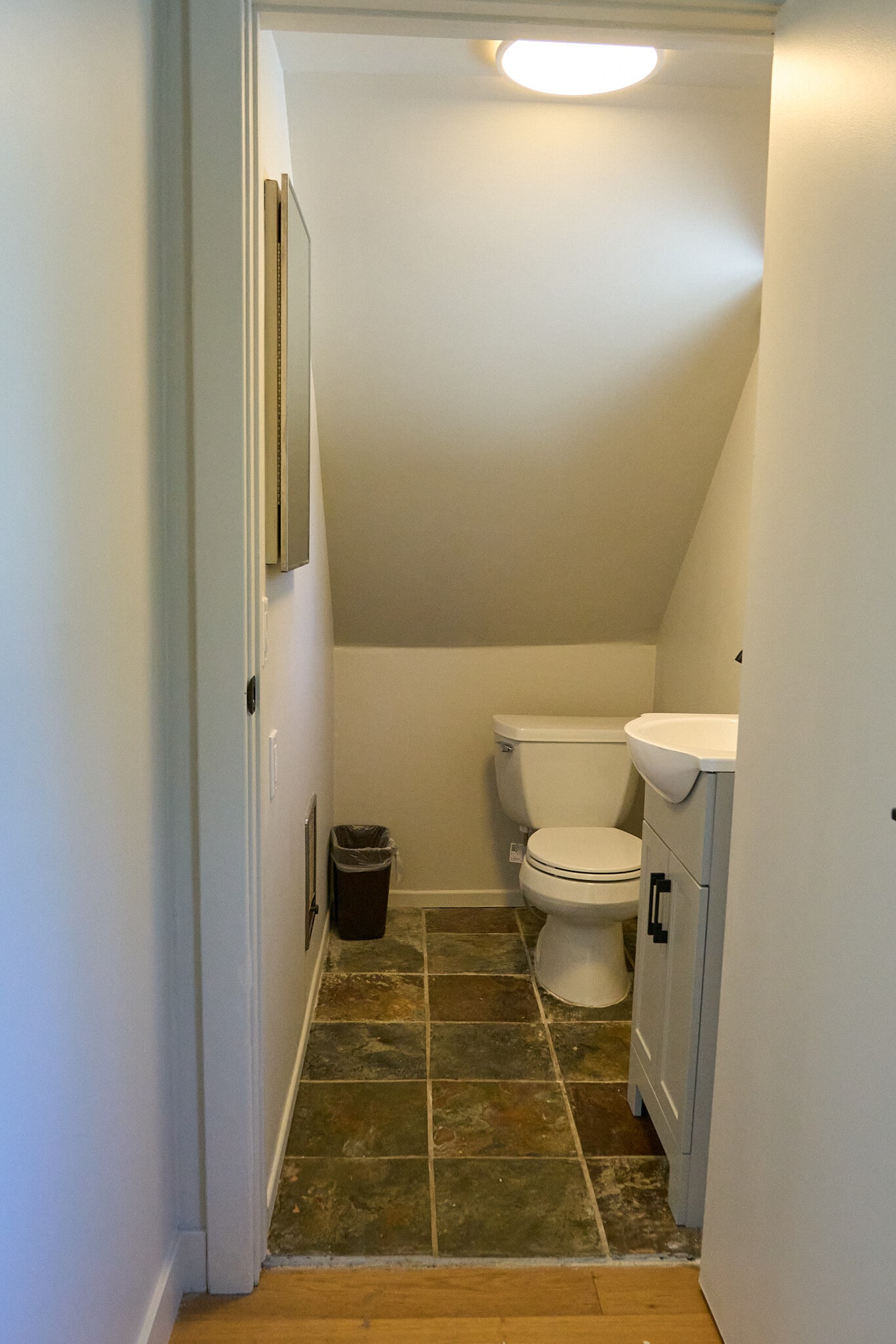 Half Bath - 31660 Pitsch Canyon Rd