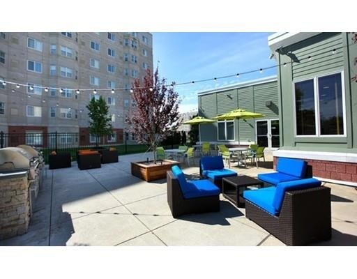 Building Photo - 2 Cityview Ln