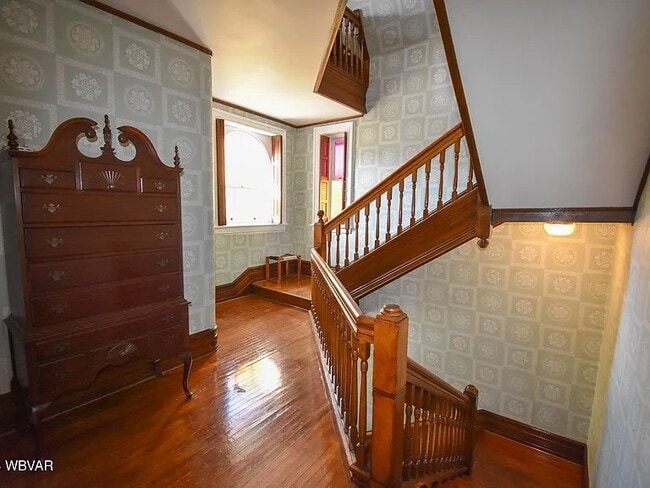 Building Photo - 55 W Main St