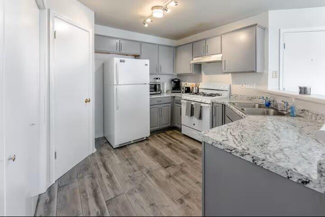 Building Photo - 2304 Smith Branch Blvd