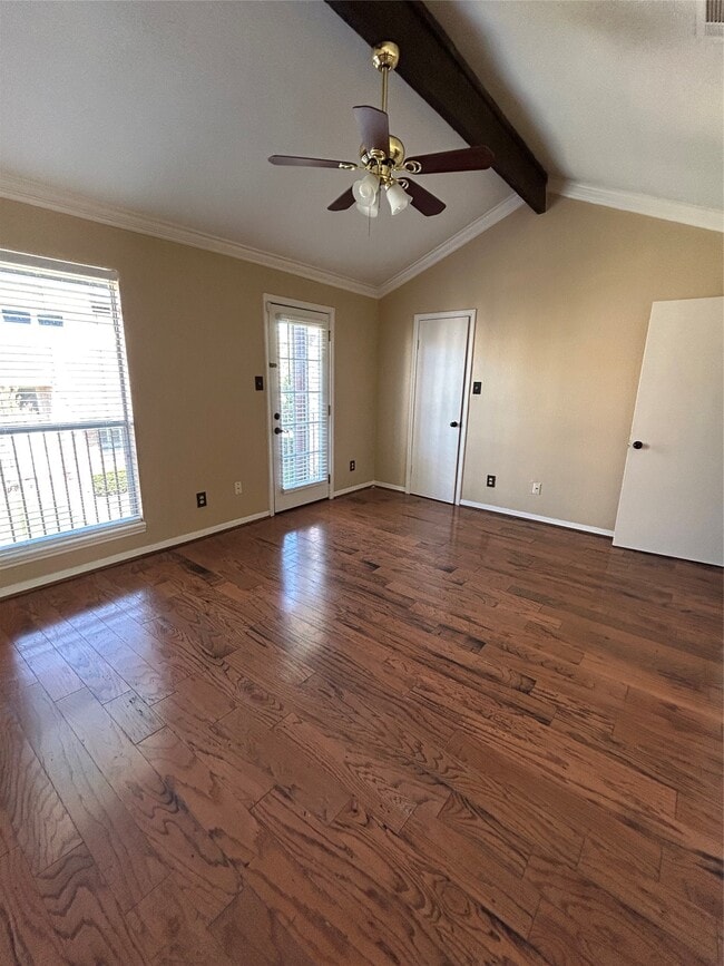 Building Photo - 9339 Westwood Village Dr