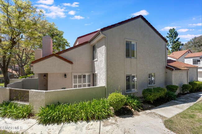 Building Photo - 408 Via Colinas