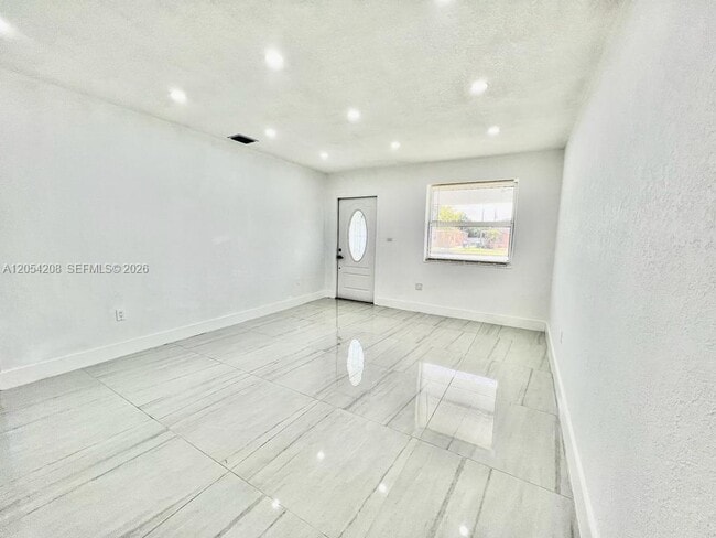 Building Photo - 917 NW 103rd St